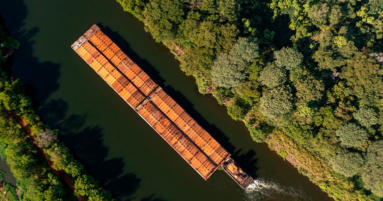 Cerca de 90% do combustível na Amazônia depende do transporte fluvial, segundo IBP