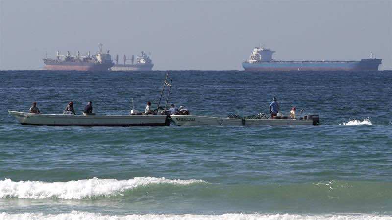 Irão ameaça bloquear Bab el-Mandeb se Kharg for atacada