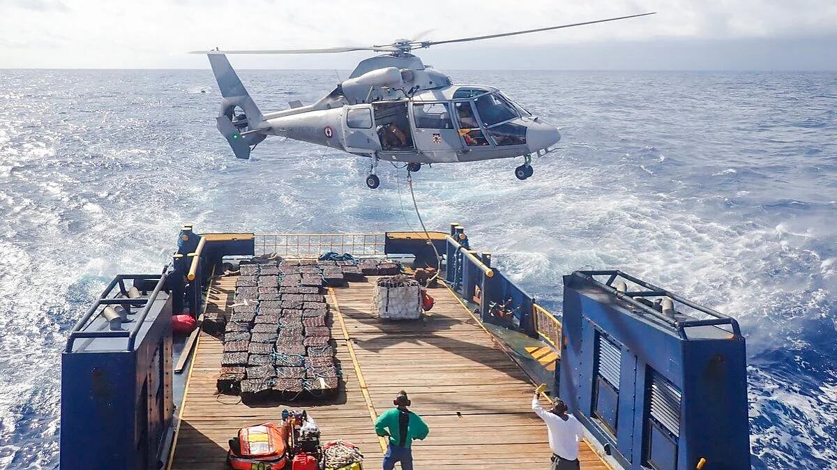 Ship's crew charged over suspected one-tonne cocaine import off Australia's east coast
