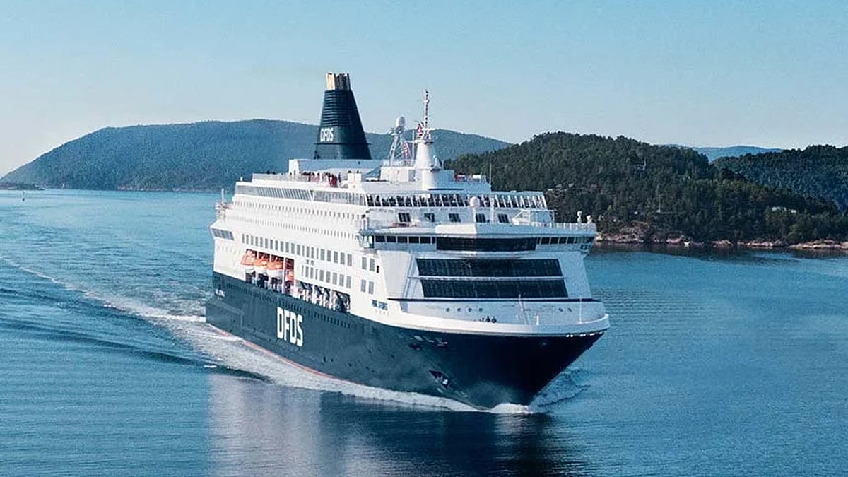 DFDS to expand capacity on Rosslare-Dunkirk route with third vessel
