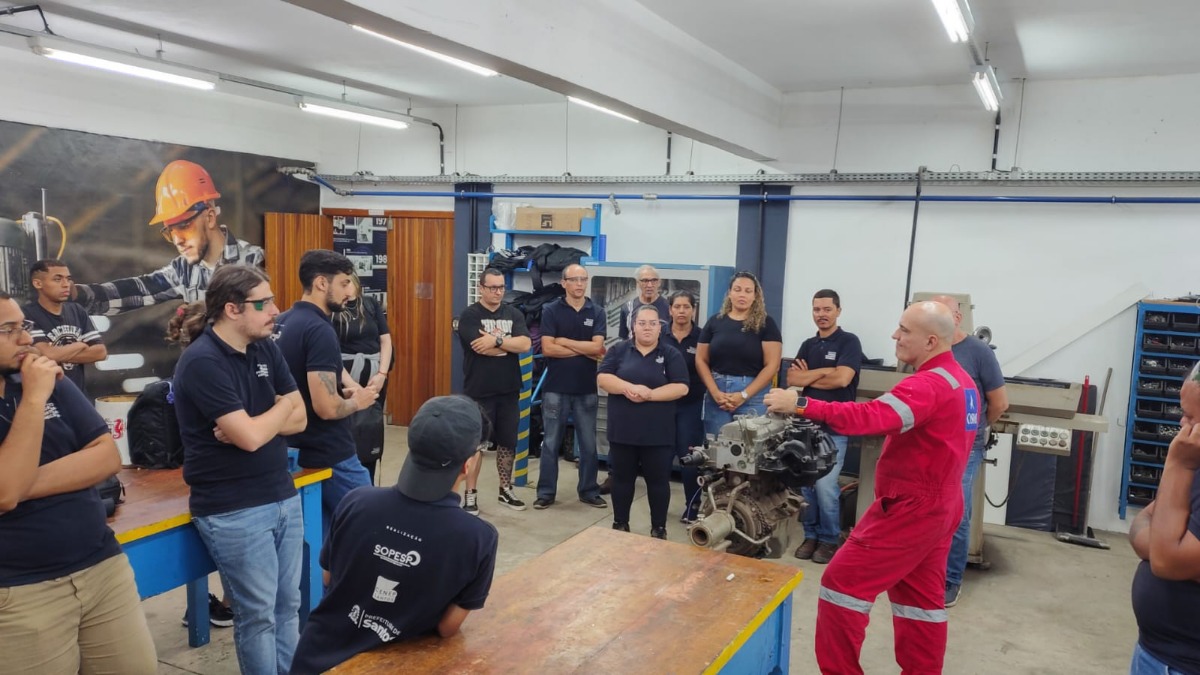 Curso inédito de Mecânica Portuária forma primeira turma no Porto de Santos