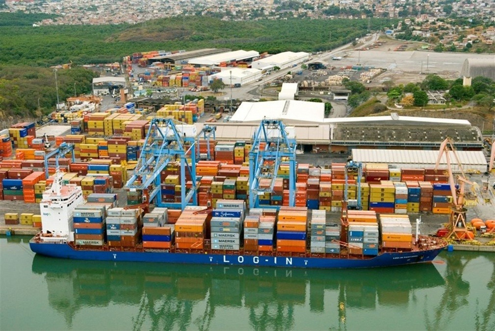 Receita Federal autoriza nova área alfandegada no TVV e amplia capacidade logística no ES