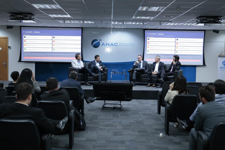 Secretário de Aviação destaca agenda de transformação do setor em debate sobre planejamento estratégico na Anac