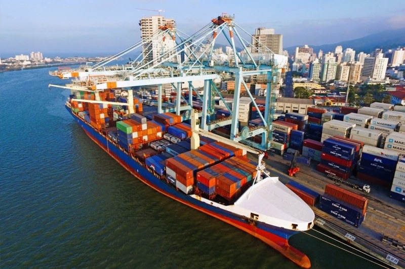 Porto de Itajaí registra crescimento de 40% na movimentação de cargas