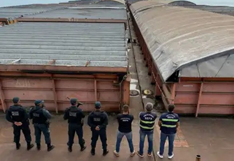 Carga de soja avaliada em R$ 86 milhões é retida durante operação no Rio Tapajós
