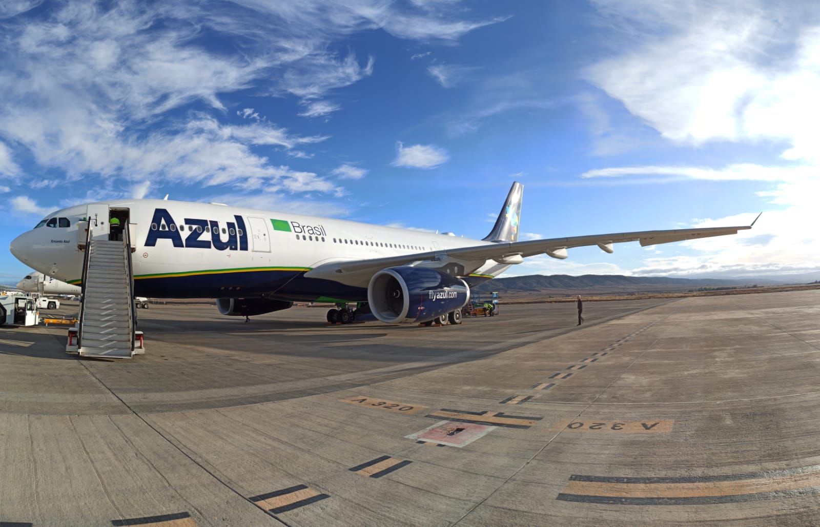 Azul recebe a primeira de 5 aeronaves Airbus A330
