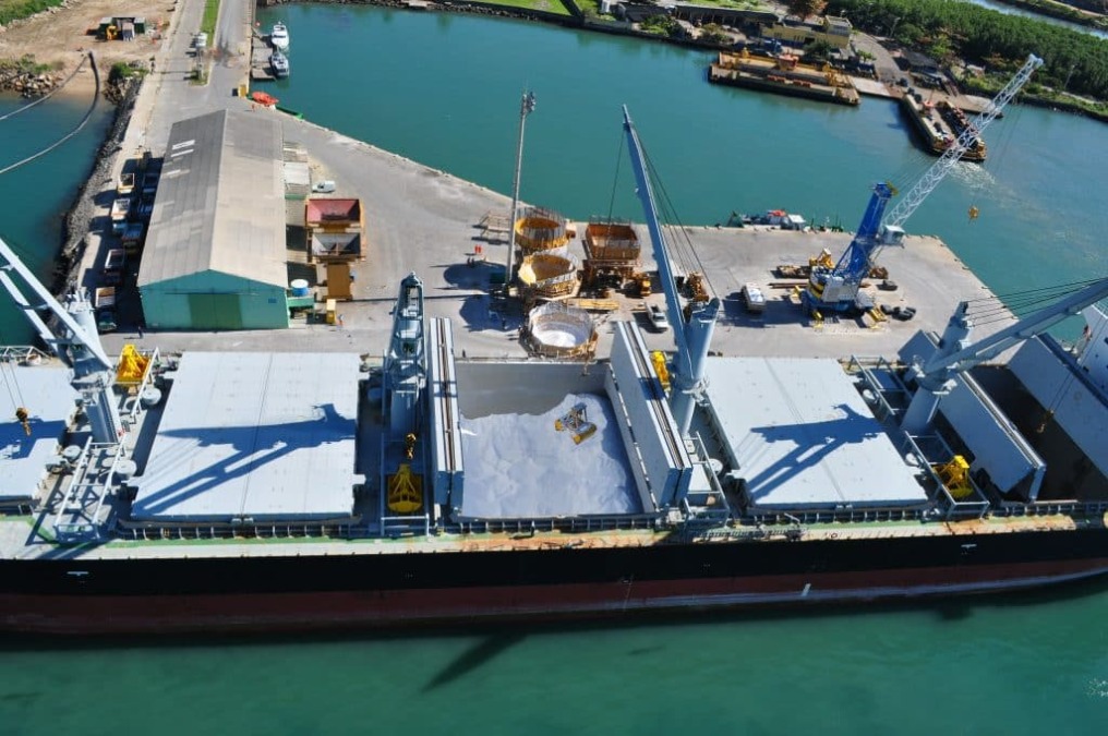 Porto de São Sebastião reduz tarifas em 35% para atrair cargas ainda não operadas no terminal