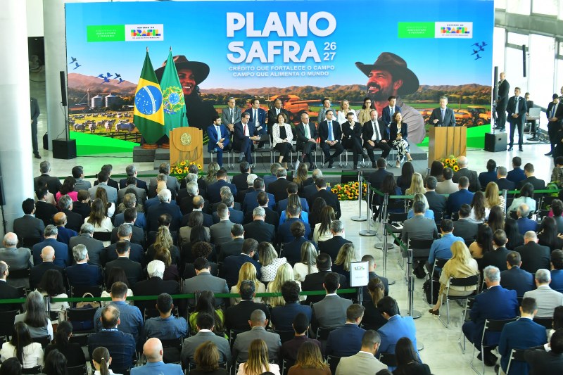 Plano Safra de R$ 525 bilhões deve ampliar movimentação de cargas em portos e hidrovias nacionais