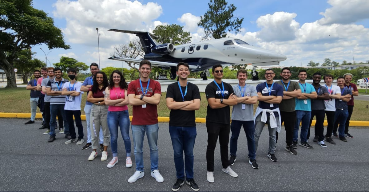 Embraer abre seleção para mestrado em Engenharia Aeronáutica e futuras vagas de emprego